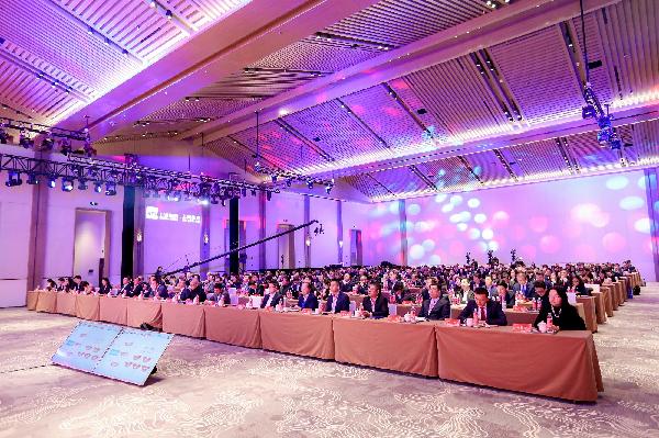 奋楫高质量发展新征程 | 赢彩吧859cc控股召开2023年工作会议